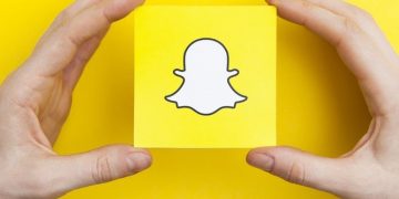 Snapchat is developing NFT filters with an AR background