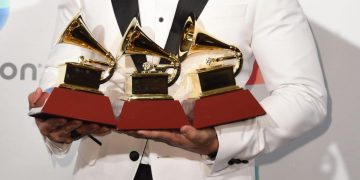 Latin GRAMMY Awards and OneOf Announce Debut NFT Collab