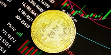 Bitcoin Short Sellers on Edge as Price Nears $70,000